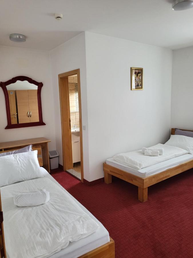 Nihad B&B Visoko Bagian luar foto